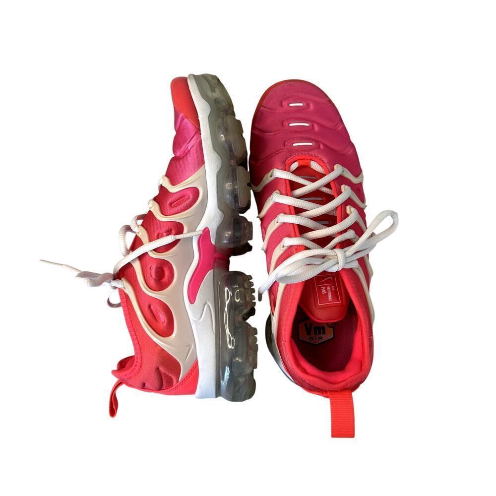 Nike Women's VaporMax Plus Pink Blast Size 7